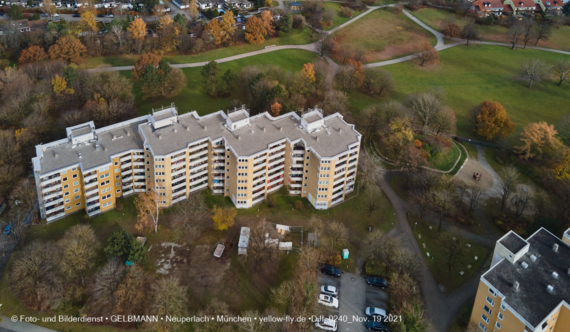 19.11.2021 - Luftbilder von der Baustelle Karl-Marx-Ring 53-57c in Neuperlach